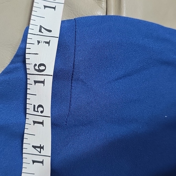 A.L.C. Women's Blouse Navy Lined Sleeveless Pin Bar Snap V Neck Sz 6 EUC - Picture 8 of 9